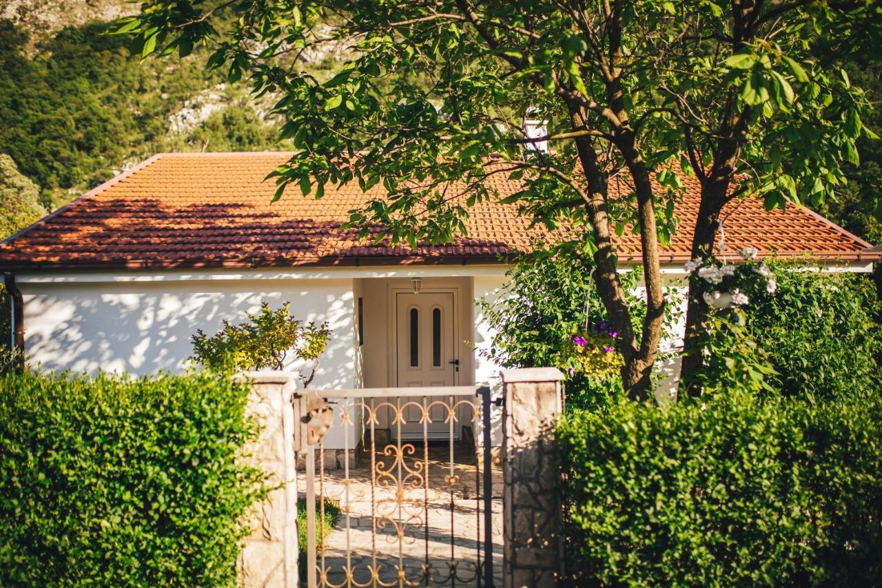 Villa Gana Buna Exterior photo